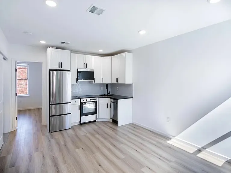 2200 Reed St #2 — Photo 2