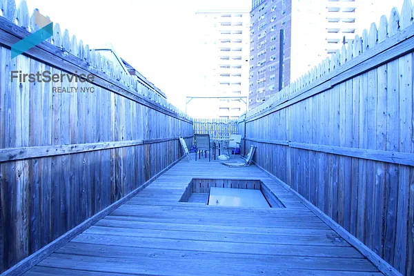 Rented by FirstService Realty (legacy) | media 30