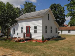 54088 Fisher St, Three Rivers, MI 49093