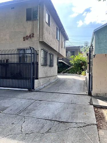 5042 Valley Blvd #4 Photo 1