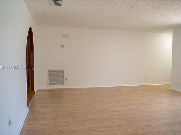 5th image of 20200 SW 90th Ave