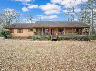1070 Hillcrest Dr, Bessemer, AL 35022