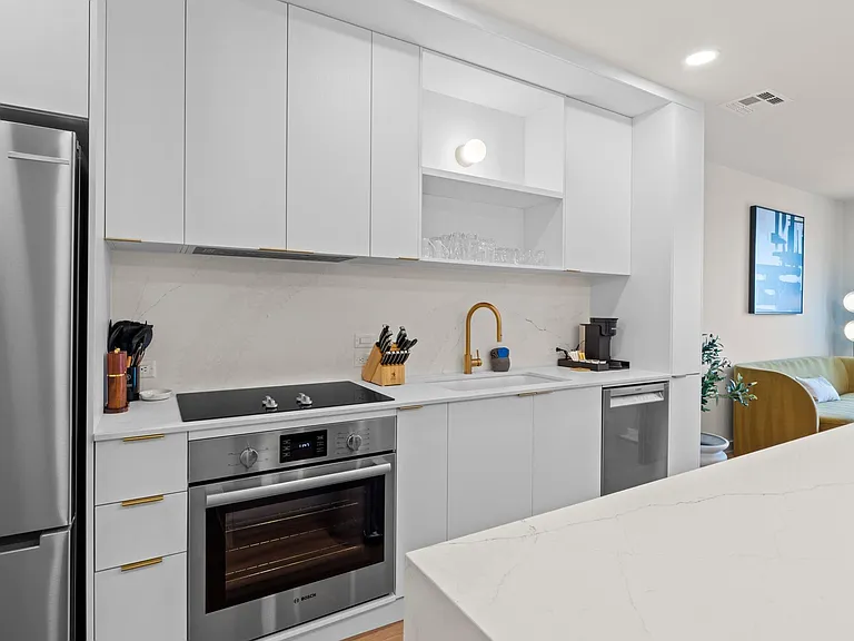 2323 S Lamar Blvd #505 — Photo 6