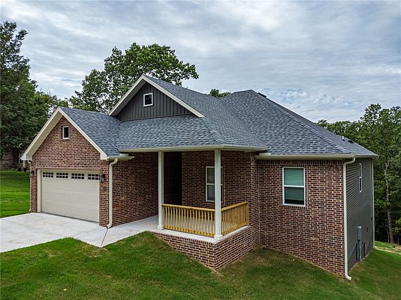 3rd image of 50 Lavendon Cir