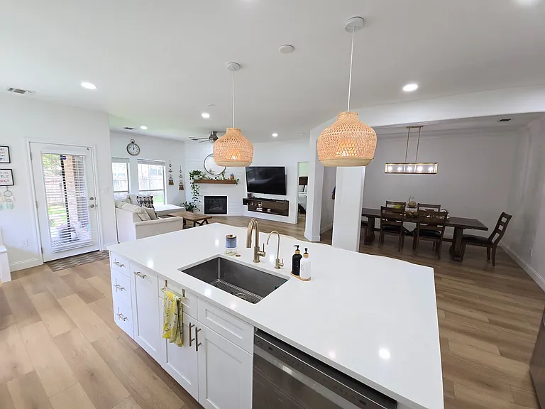 2729 Mirasol Loop — Photo 9