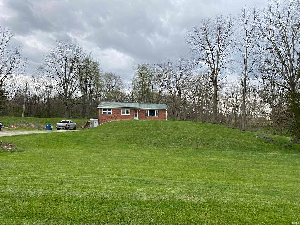 1st image of 834 E County Road 300 S