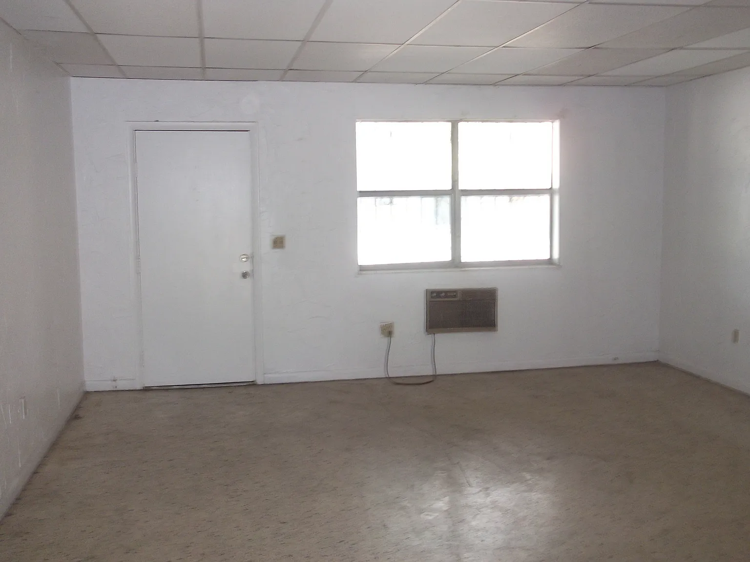 2 bed, $1,950 — Photo 2