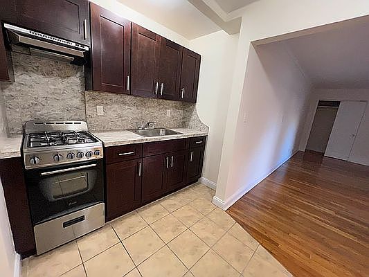 1st image of 87-02 Midland Pkwy #1R