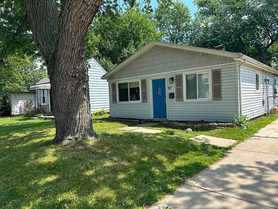 87 W Barrett Ave