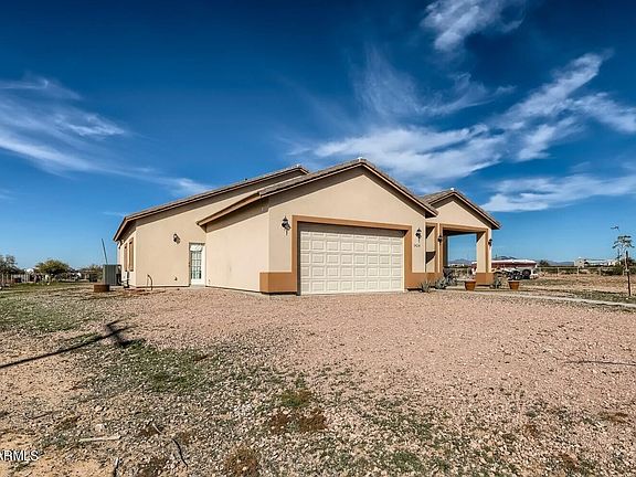 2nd image of 34214 W Sahuaro St