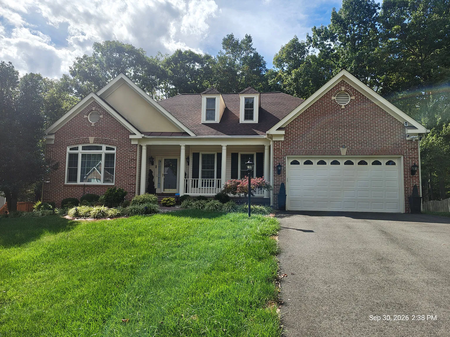 4 bed, 3.0 bath, 4156 sqft, $4,200 — Photo 2