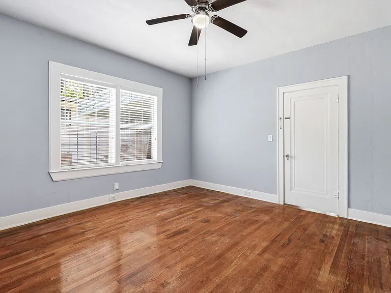 527 Fulton Ave — Photo 19