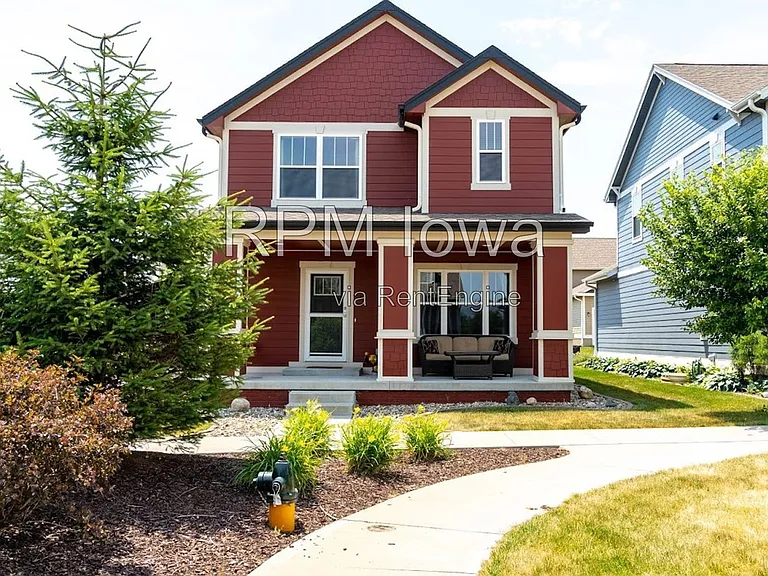 1651 SW Arlan Dr — Photo 1