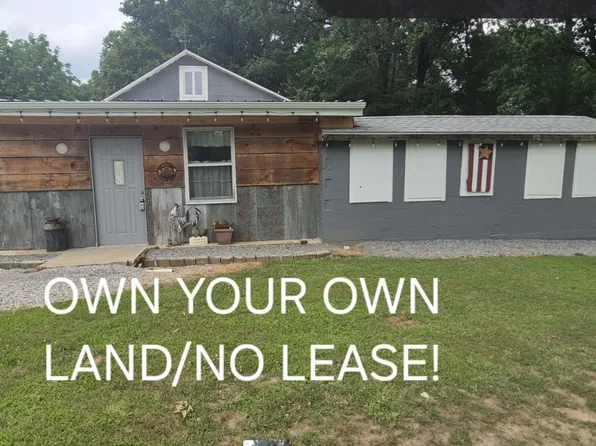 250 Lakeview Rd, Galatia, IL 62935