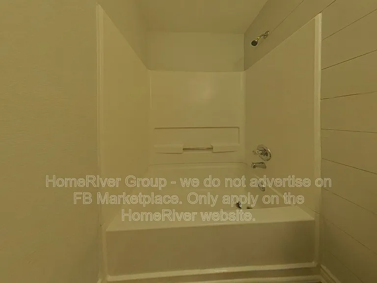 9871 Menard Cir — Photo 16