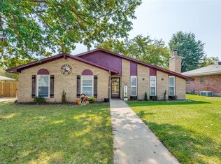 522 W Oxford Dr, Sherman, TX 75092