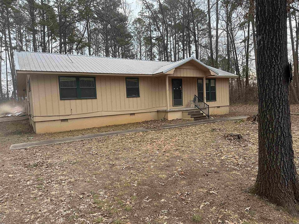1st image of 74 Woodland Dr
