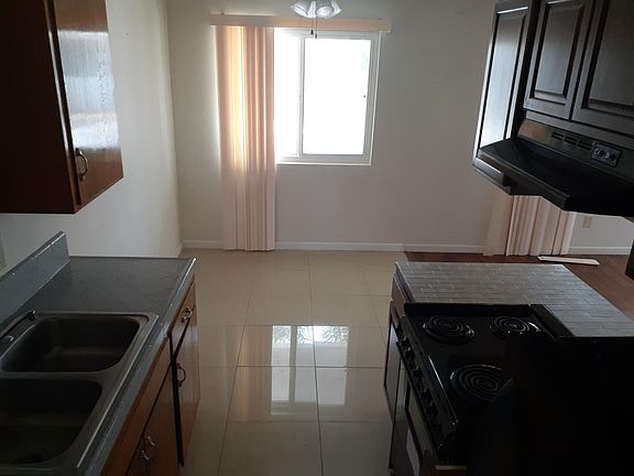 5th image of 4908 Santa Cruz Ave APT 8