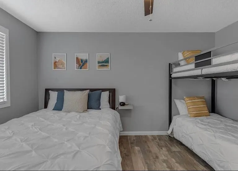 1209 E Campus Dr — Photo 10