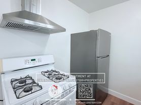 1046 63rd St, Emeryville, CA