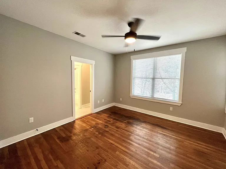 26 N McLean Blvd #201 — Photo 11