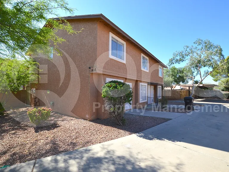 1418 E Knoll Cir #3 — Photo 16