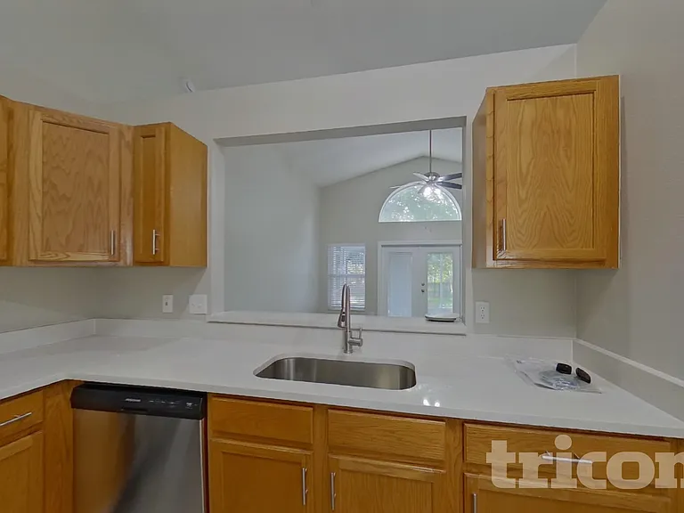 10418 Reagans Run Dr — Photo 4