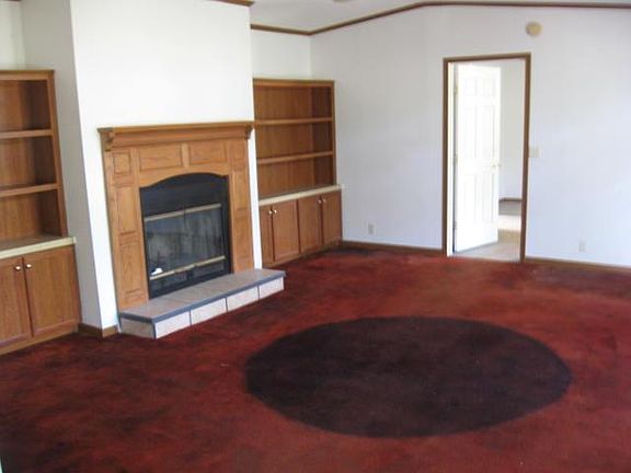 4th image of 13295 83rd St