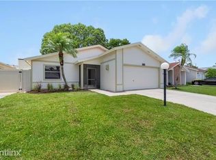 5571 Longleaf Dr, North Fort Myers, FL 33917