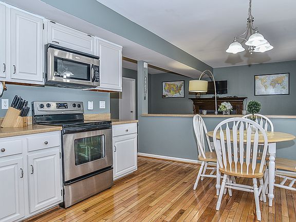 4th image of 2107 Sugarloaf Ct