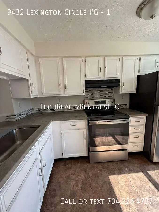 3 bed, 2.5 bath, 1466 sqft, $1,600 — Photo 3