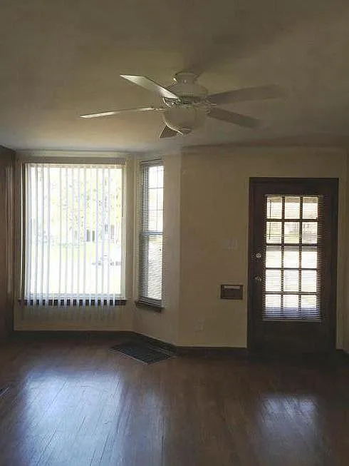 2 bed, 1024 sqft, $1,495 — Photo 2