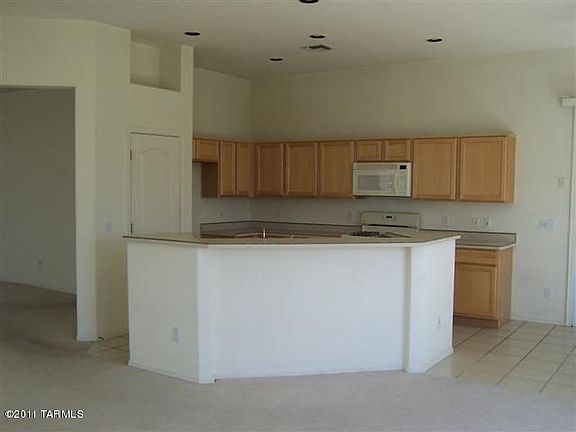 3rd image of 2515 S Pecan Vista Dr