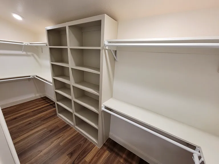 2410 Maxwell Dr — Photo 16