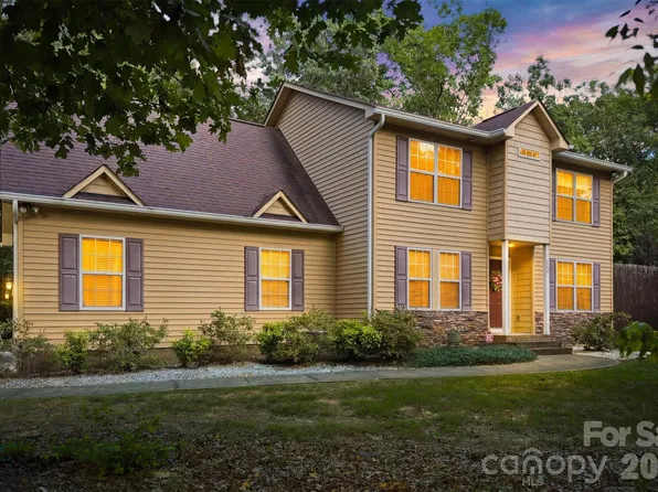 802 White Oaks Cir, Monroe, NC 28112