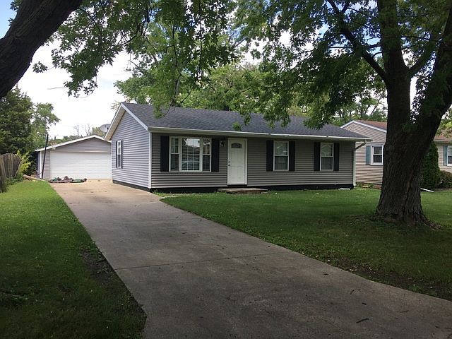 1st image of 722 Hiawatha Dr