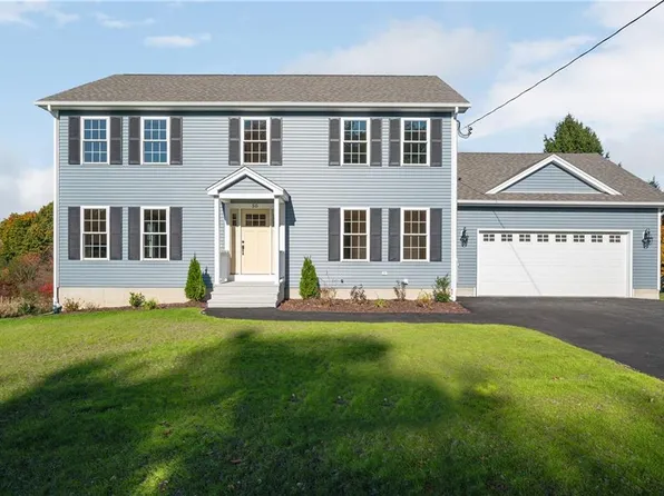 50 Angell Rd, Cumberland, RI 02864