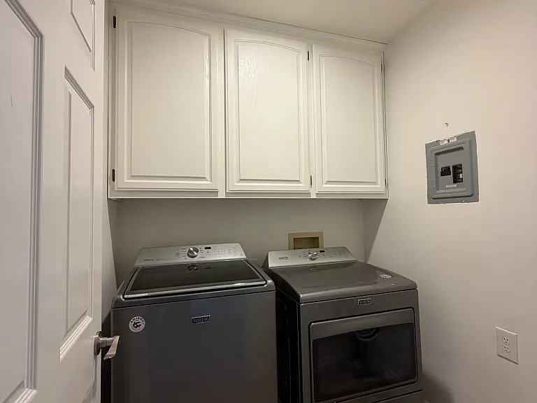 3247 Mills Ave — Photo 13