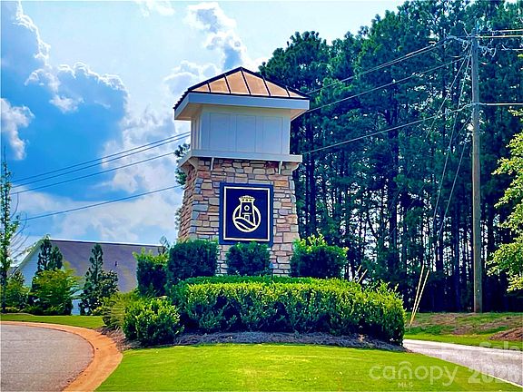 2nd image of 10288 Lakeshore Dr #150