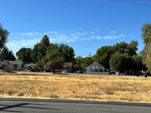 2455 Laurel St, Susanville, CA 96130