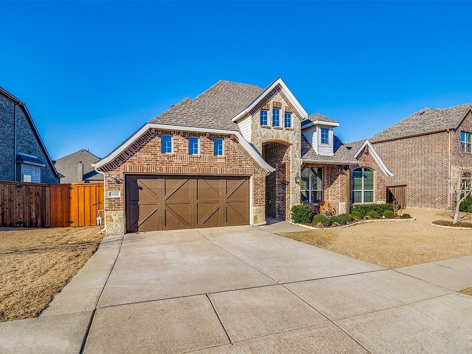 1st image of 1606 Veneto Dr
