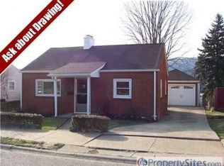 881 Riverview Ave, Baden, PA 15005
