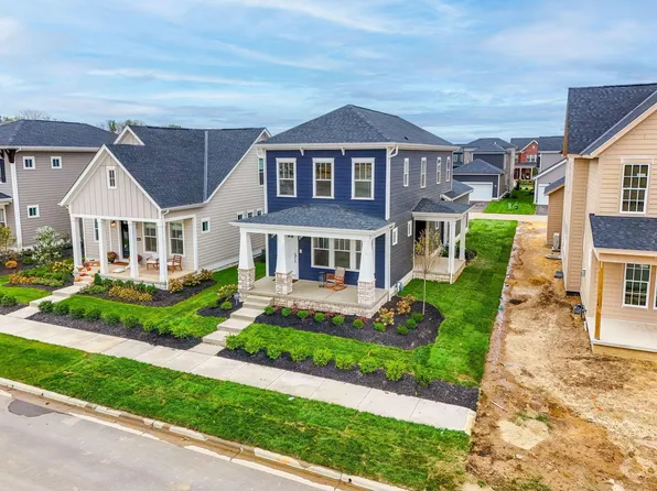 5076 Maple Dr, Lewis Center, OH 43035