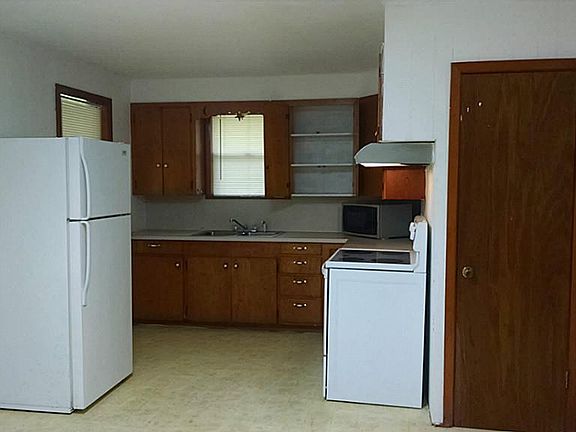 5th image of 118 E Wayside Ave