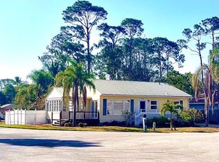 3725 Guilford Oaks Ln, Naples, FL 34112
