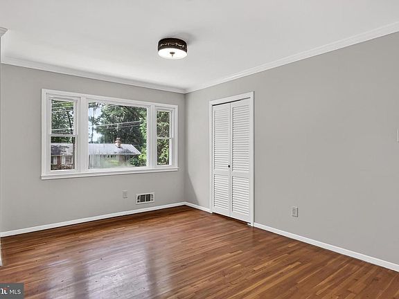 3rd image of 7604 Boulder St