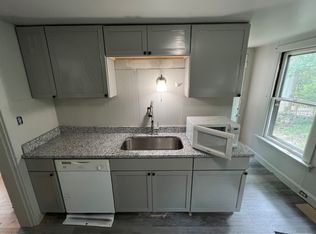 2901 Marshall Ave, Cincinnati, OH 45220