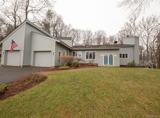 129 Littel Acres Rd, Glastonbury, CT 06033