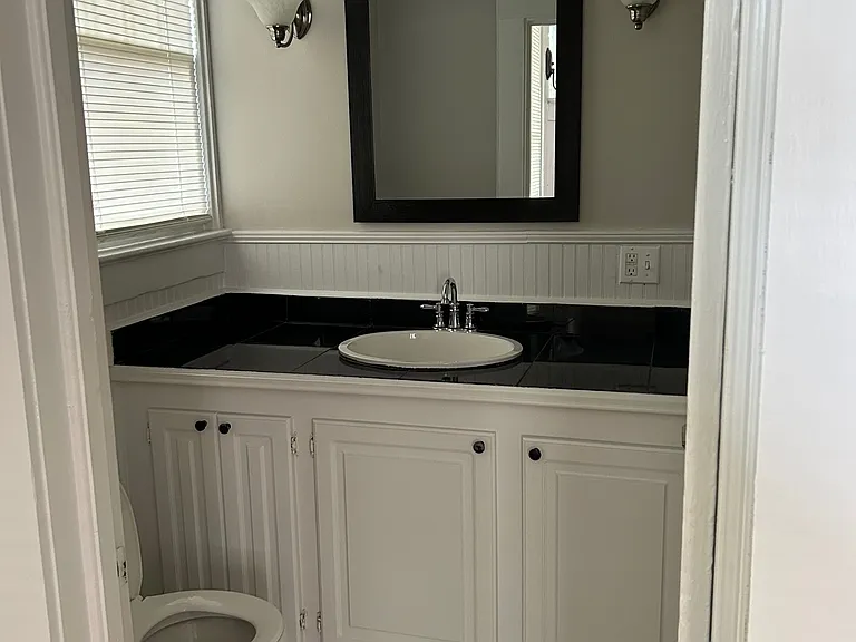1104 Belleview St — Photo 21