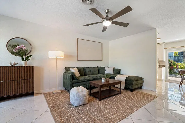 2 bed, 900 sqft, $4,000 — Photo 4